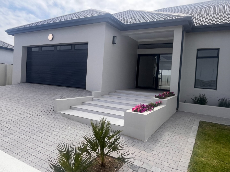 4 Bedroom Property for Sale in Fountains Estate Eastern Cape